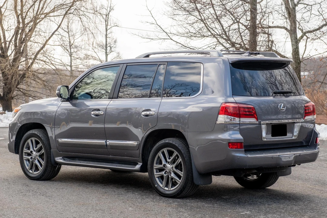 2013 Lexus LX 3rd Gen - Image 4 of 31