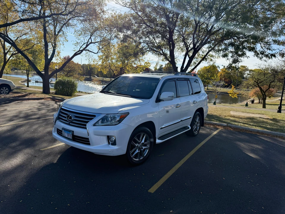 2013 Lexus LX 3rd Gen - Image 8 of 31