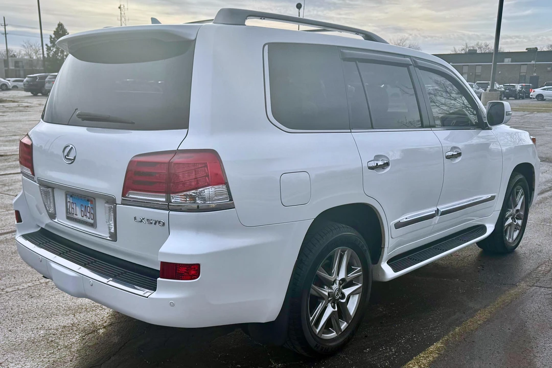 2013 Lexus LX 3rd Gen - Image 4 of 31