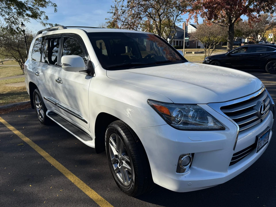 2013 Lexus LX 3rd Gen - Image 18 of 31