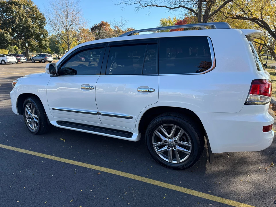 2013 Lexus LX 3rd Gen - Image 11 of 31