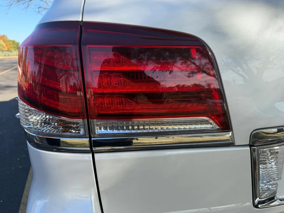 2013 Lexus LX 3rd Gen - Image 29 of 31