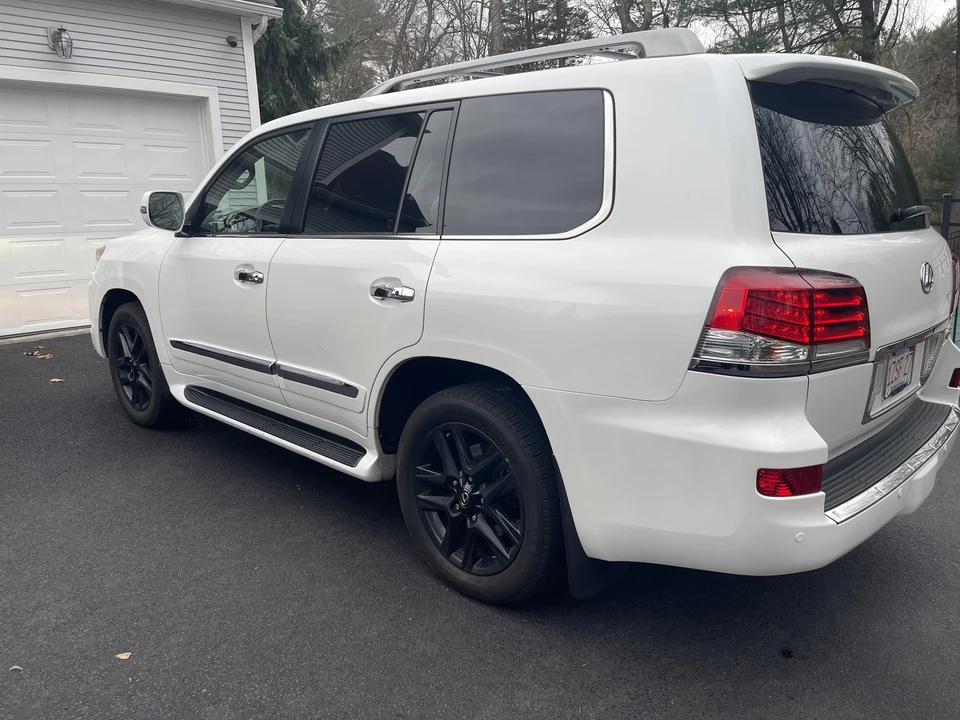 2013 Lexus LX 3rd Gen - Image 9 of 31