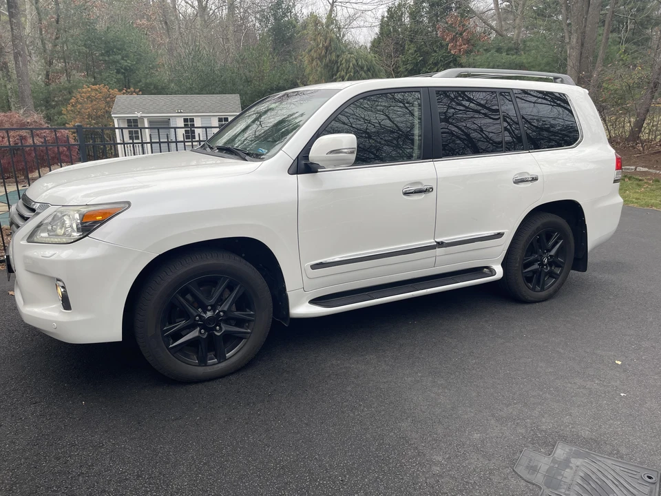 2013 Lexus LX 3rd Gen - Image 8 of 31
