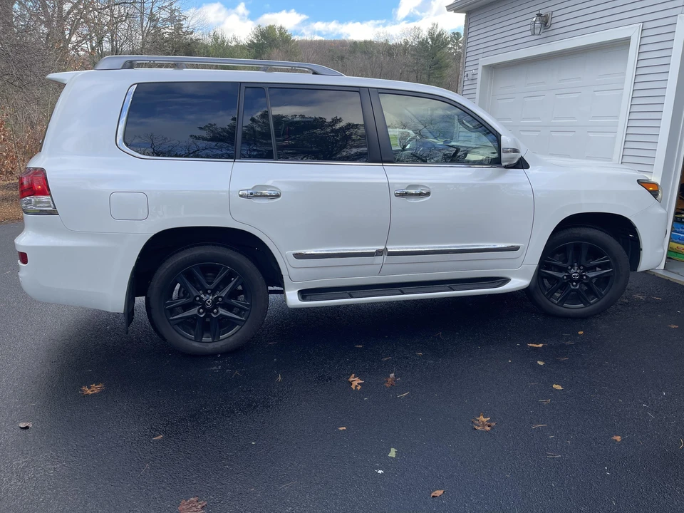 2013 Lexus LX 3rd Gen - Image 14 of 31