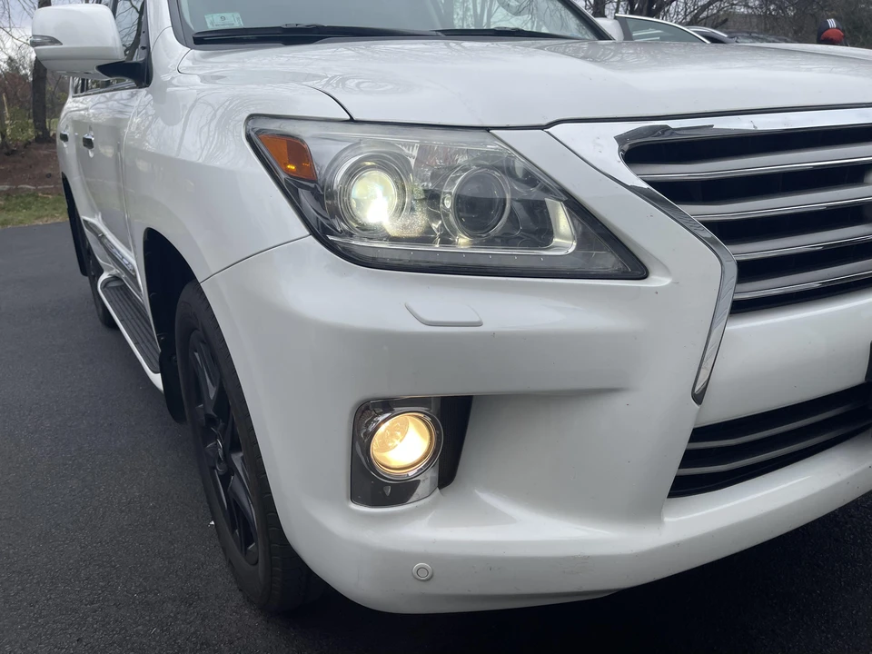 2013 Lexus LX 3rd Gen - Image 19 of 31