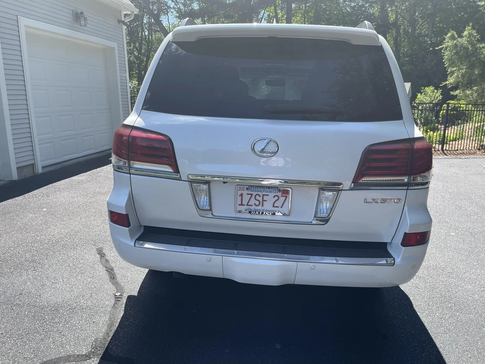 2013 Lexus LX 3rd Gen - Image 10 of 31