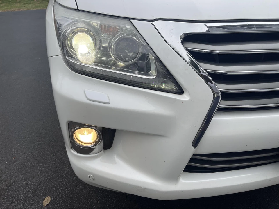 2013 Lexus LX 3rd Gen - Image 20 of 31