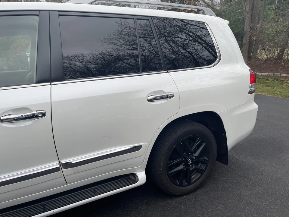 2013 Lexus LX 3rd Gen - Image 28 of 31