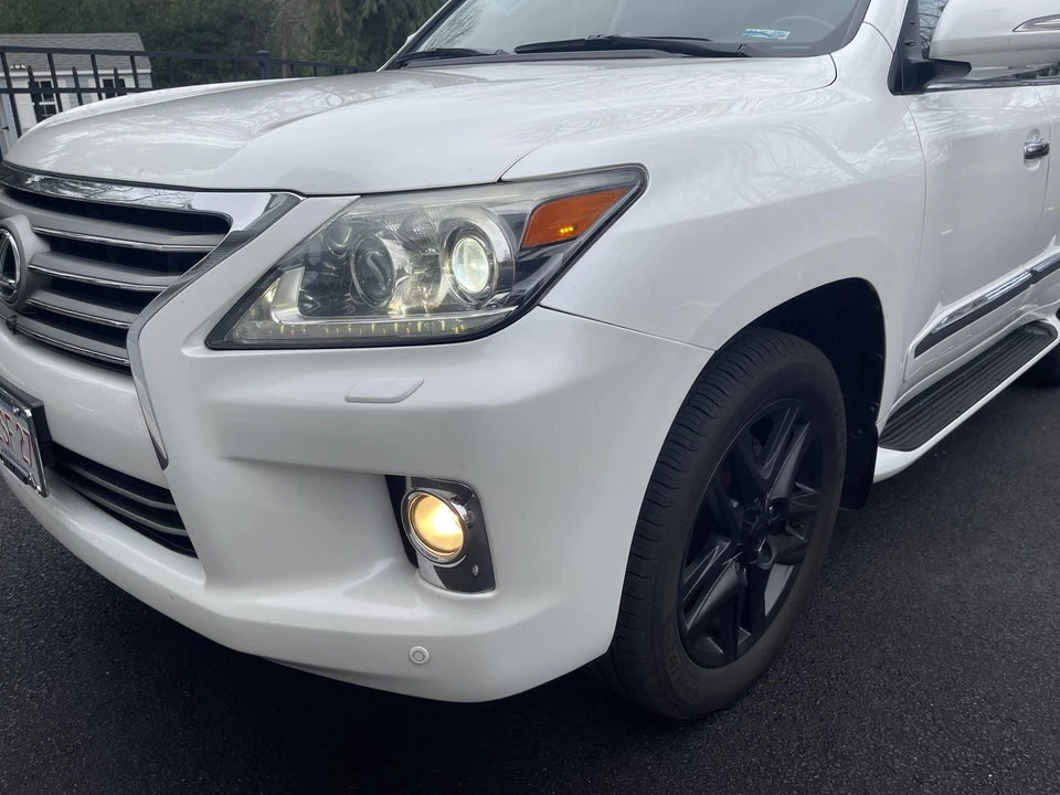 2013 Lexus LX 3rd Gen - Image 22 of 31