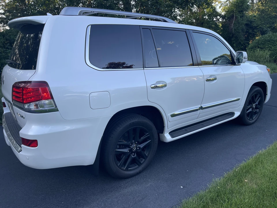 2013 Lexus LX 3rd Gen - Image 13 of 31
