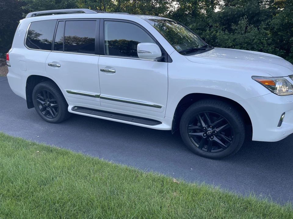 2013 Lexus LX 3rd Gen - Image 15 of 31