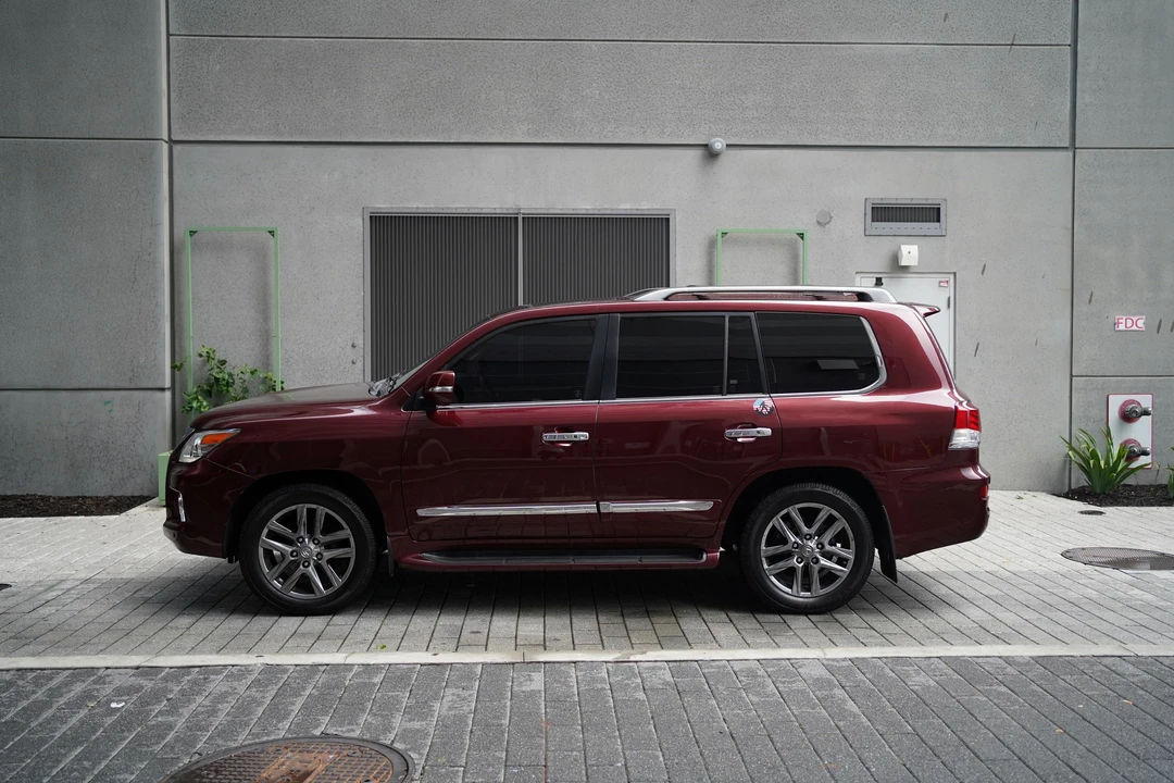 2013 Lexus LX 3rd Gen - Image 20 of 31