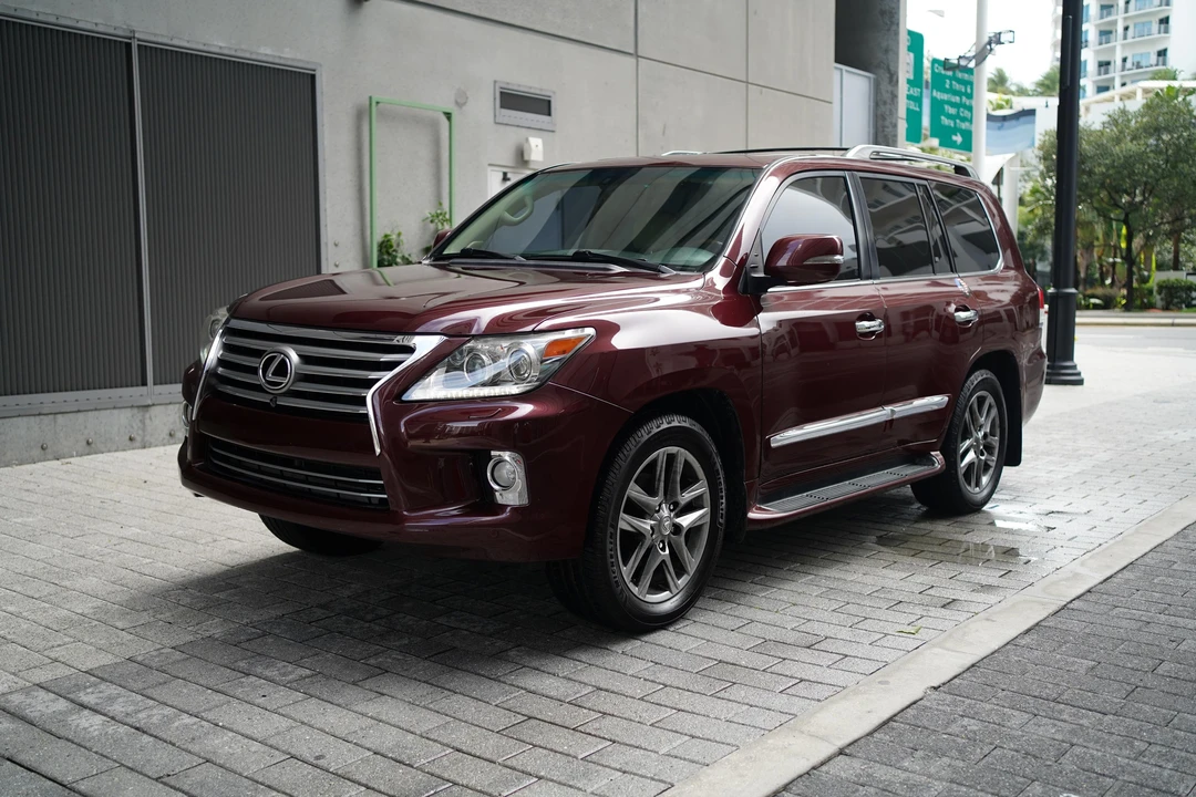 2013 Lexus LX 3rd Gen - Image 15 of 31