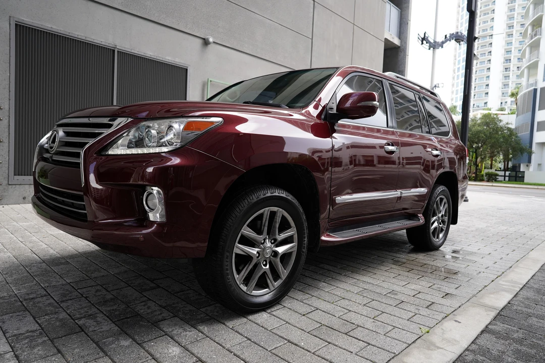 2013 Lexus LX 3rd Gen - Image 16 of 31