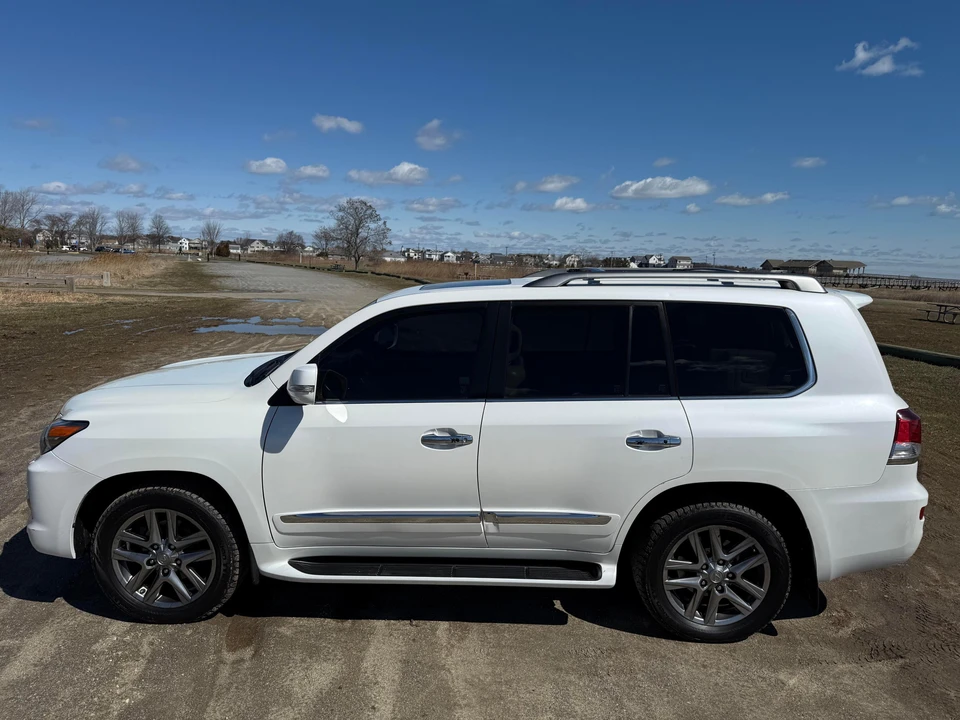 2013 Lexus LX 3rd Gen - Image 10 of 31