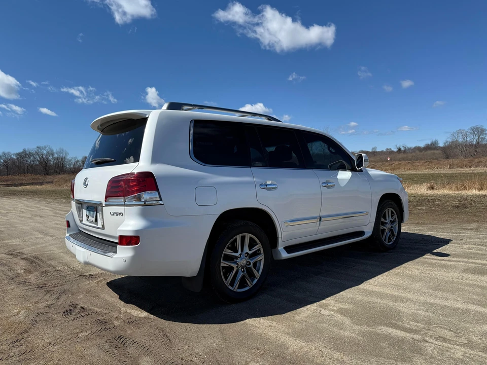 2013 Lexus LX 3rd Gen - Image 15 of 31