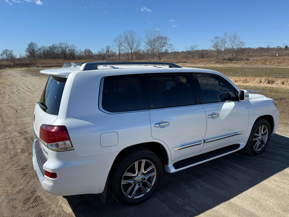 2013 Lexus LX 3rd Gen - Image 16 of 31