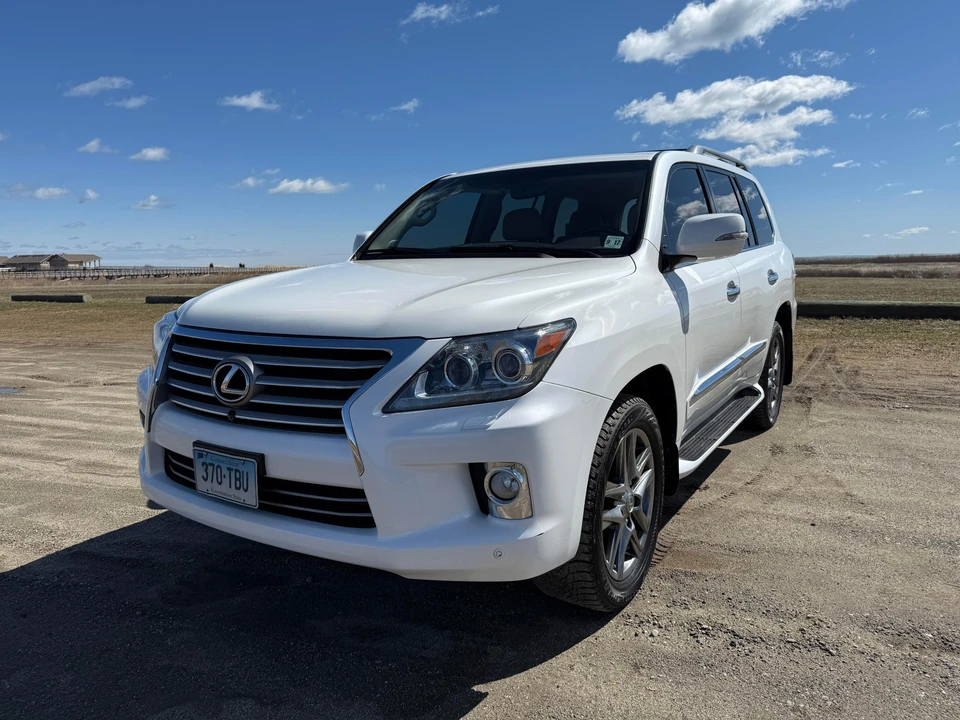 2013 Lexus LX 3rd Gen - Image 7 of 31