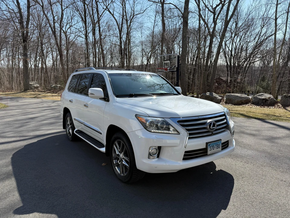 2013 Lexus LX 3rd Gen - Image 20 of 31