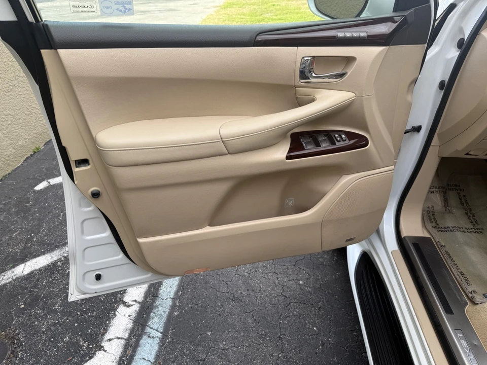 2013 Lexus LX 3rd Gen - Image 20 of 21