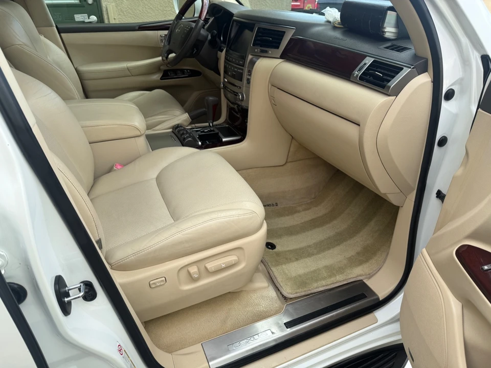 2013 Lexus LX 3rd Gen - Image 10 of 21