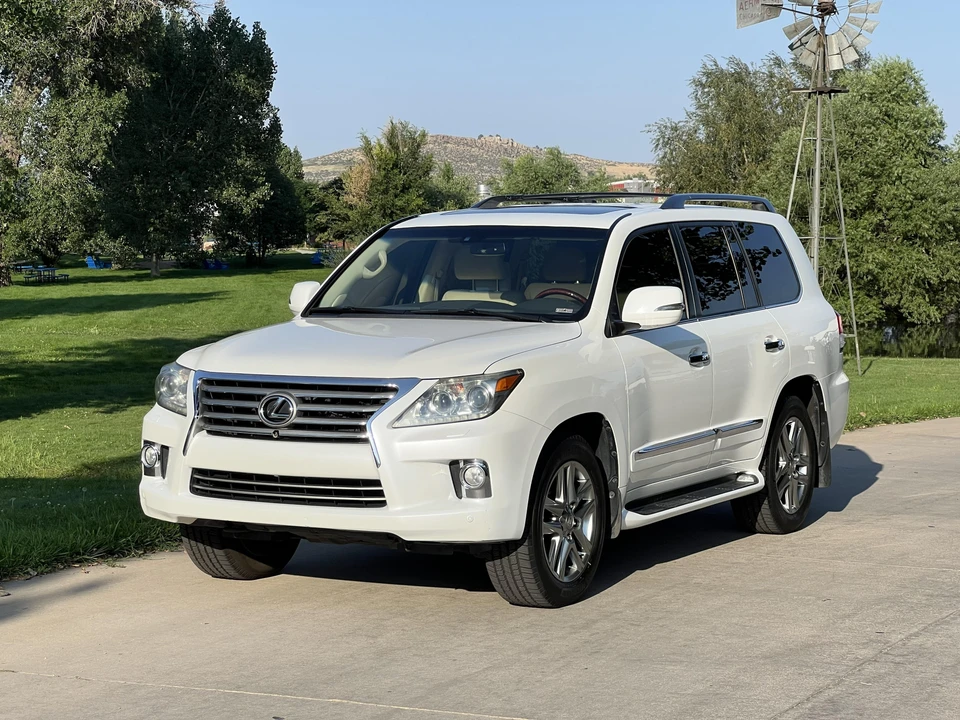2013 Lexus LX 3rd Gen - Image 9 of 31