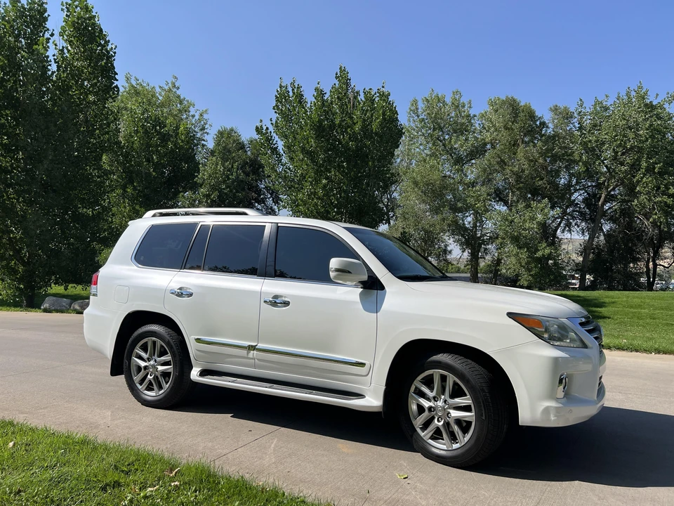 2013 Lexus LX 3rd Gen - Image 16 of 31
