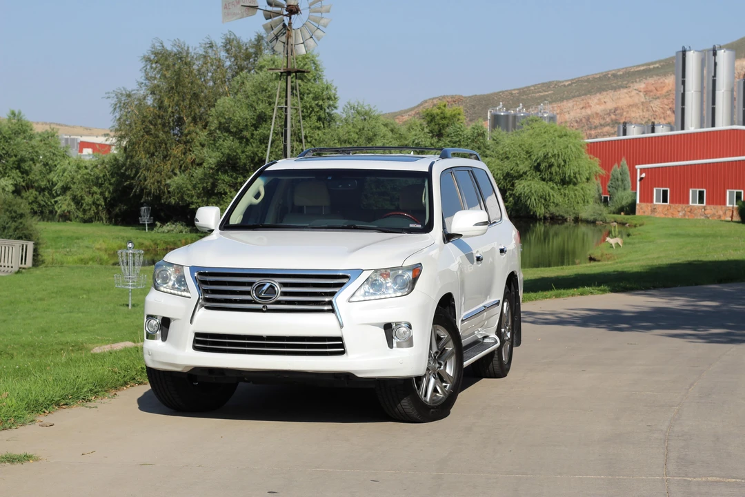 2013 Lexus LX 3rd Gen - Image 8 of 31