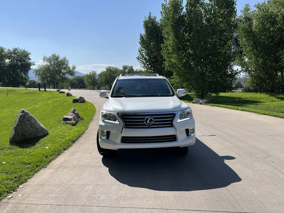 2013 Lexus LX 3rd Gen - Image 20 of 31