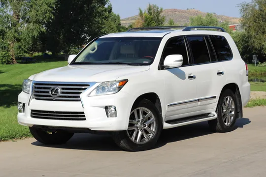 2013 Lexus LX 570 Luxury Package