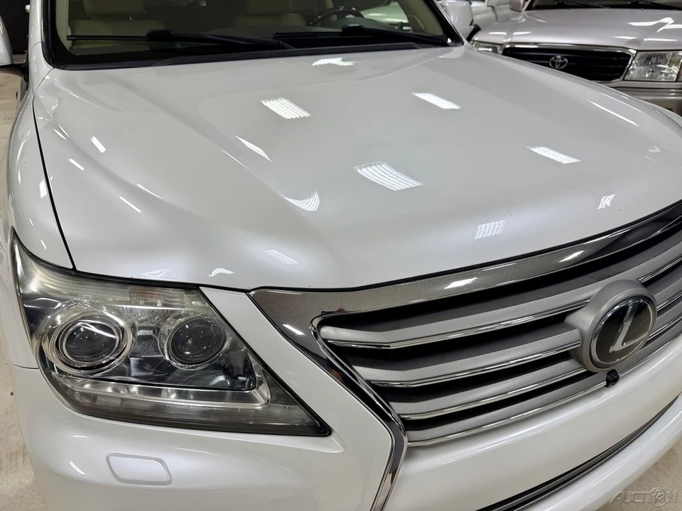 2013 Lexus LX 3rd Gen - Image 10 of 12