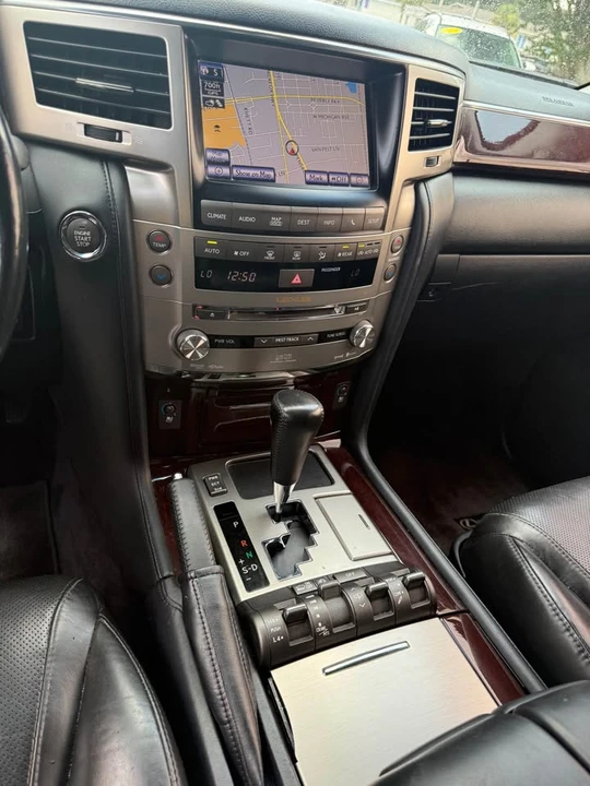 2013 Lexus LX 3rd Gen - Image 17 of 19