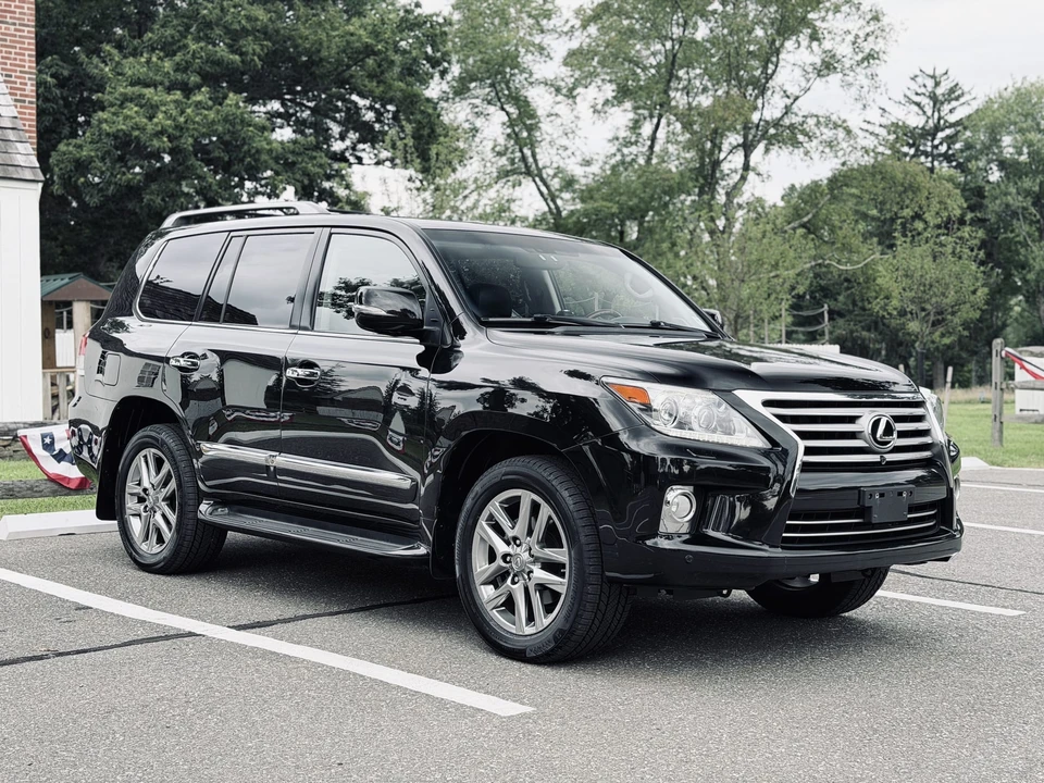 2013 Lexus LX 3rd Gen - Image 29 of 31