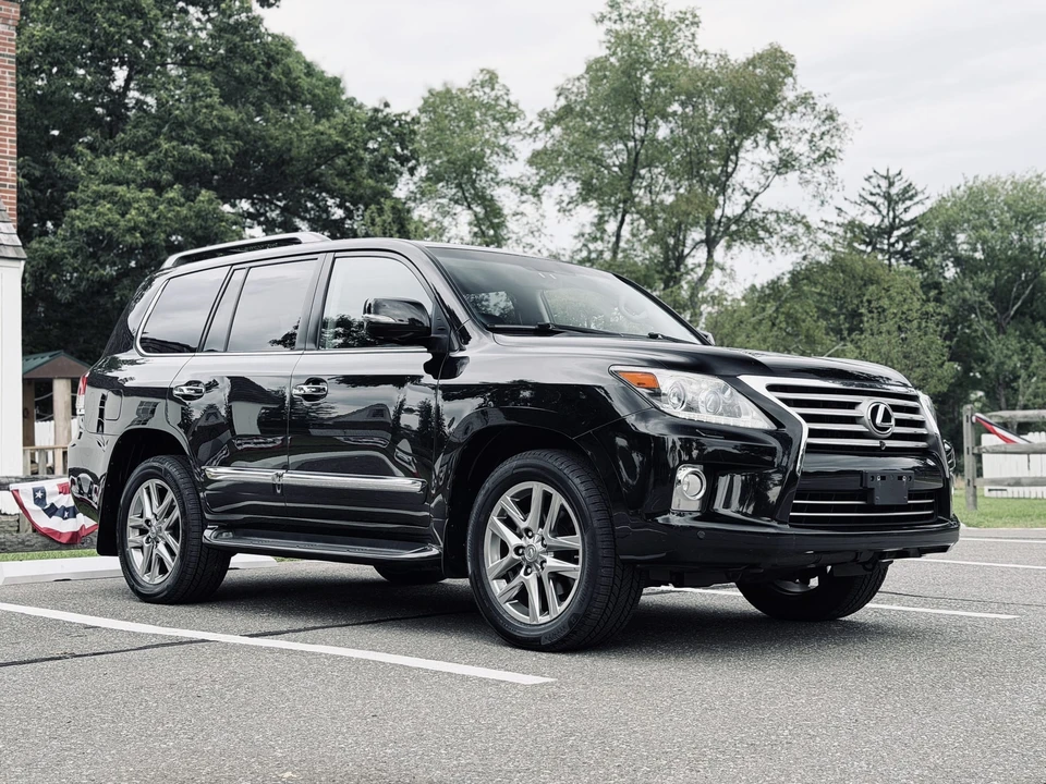 2013 Lexus LX 3rd Gen - Image 30 of 31
