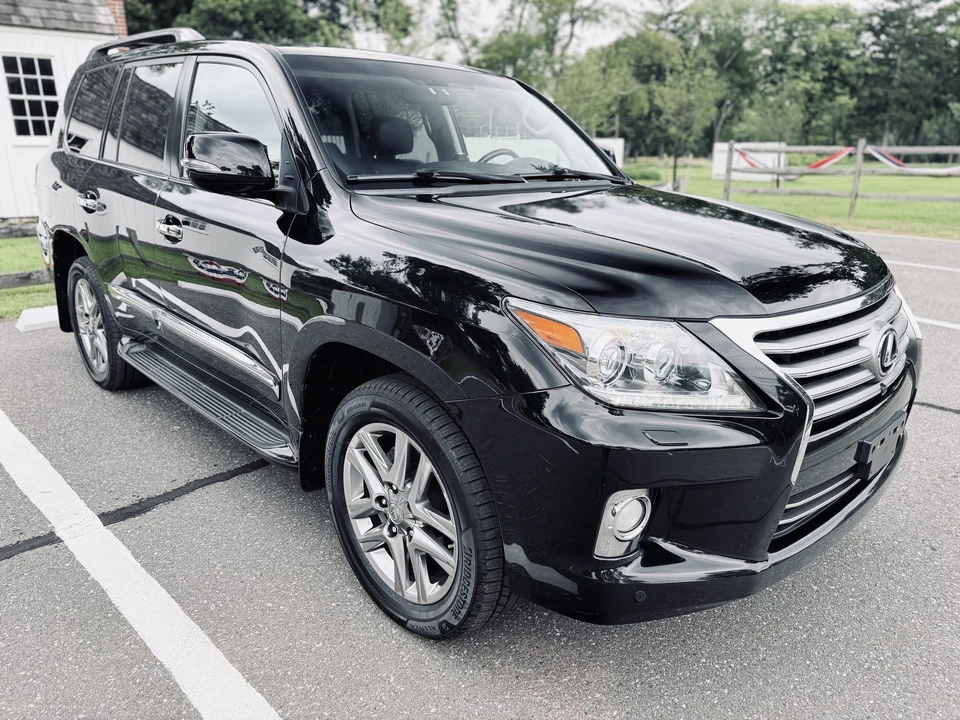 2013 Lexus LX 3rd Gen - Image 27 of 31