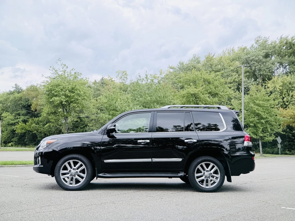 2013 Lexus LX 3rd Gen - Image 14 of 31