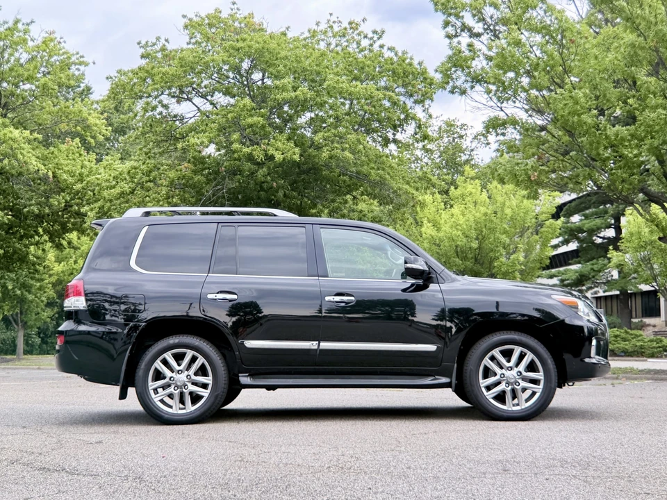2013 Lexus LX 3rd Gen - Image 6 of 31