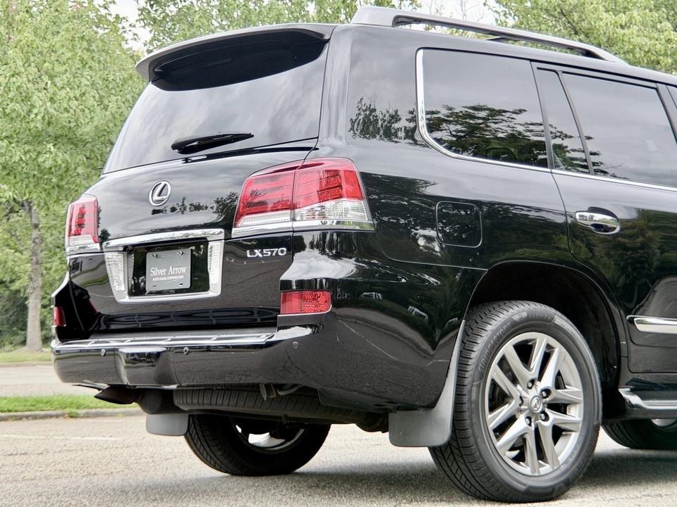 2013 Lexus LX 3rd Gen - Image 22 of 31
