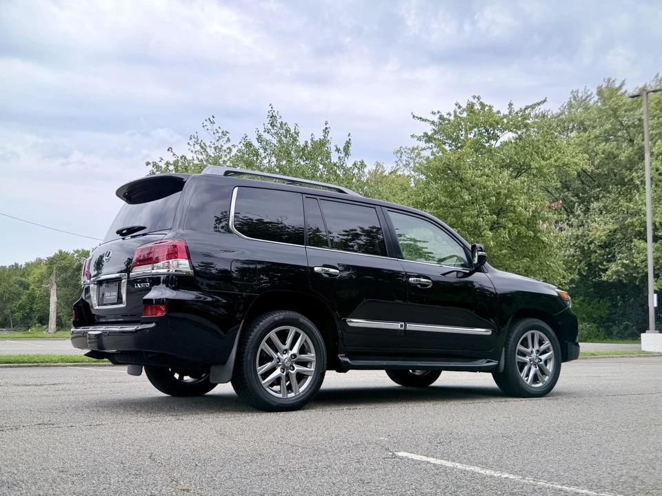 2013 Lexus LX 3rd Gen - Image 9 of 31