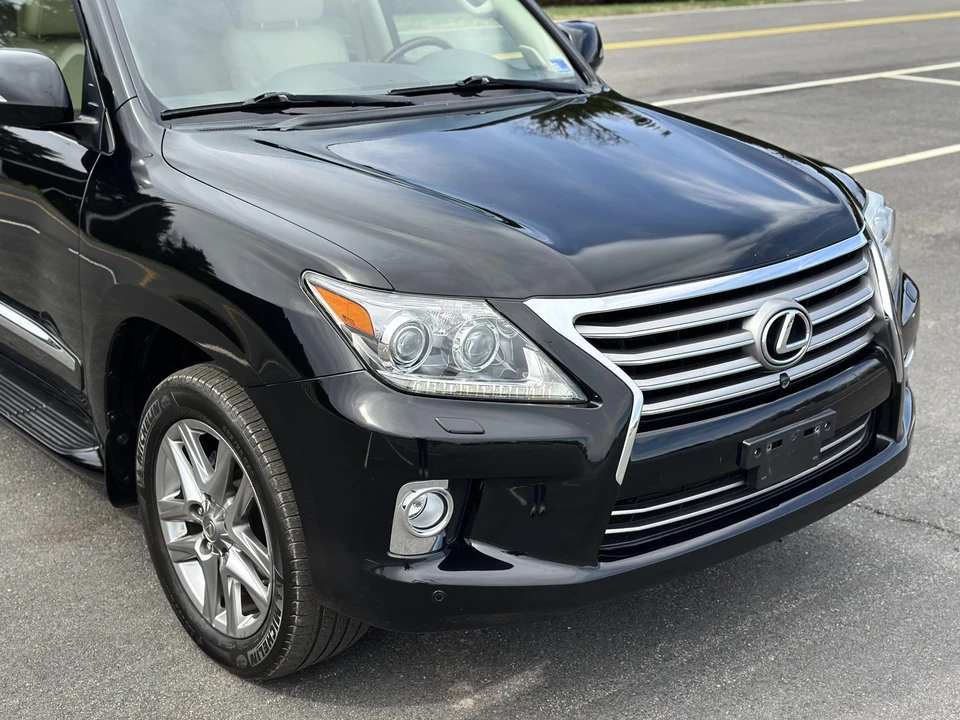 2013 Lexus LX 3rd Gen - Image 11 of 31