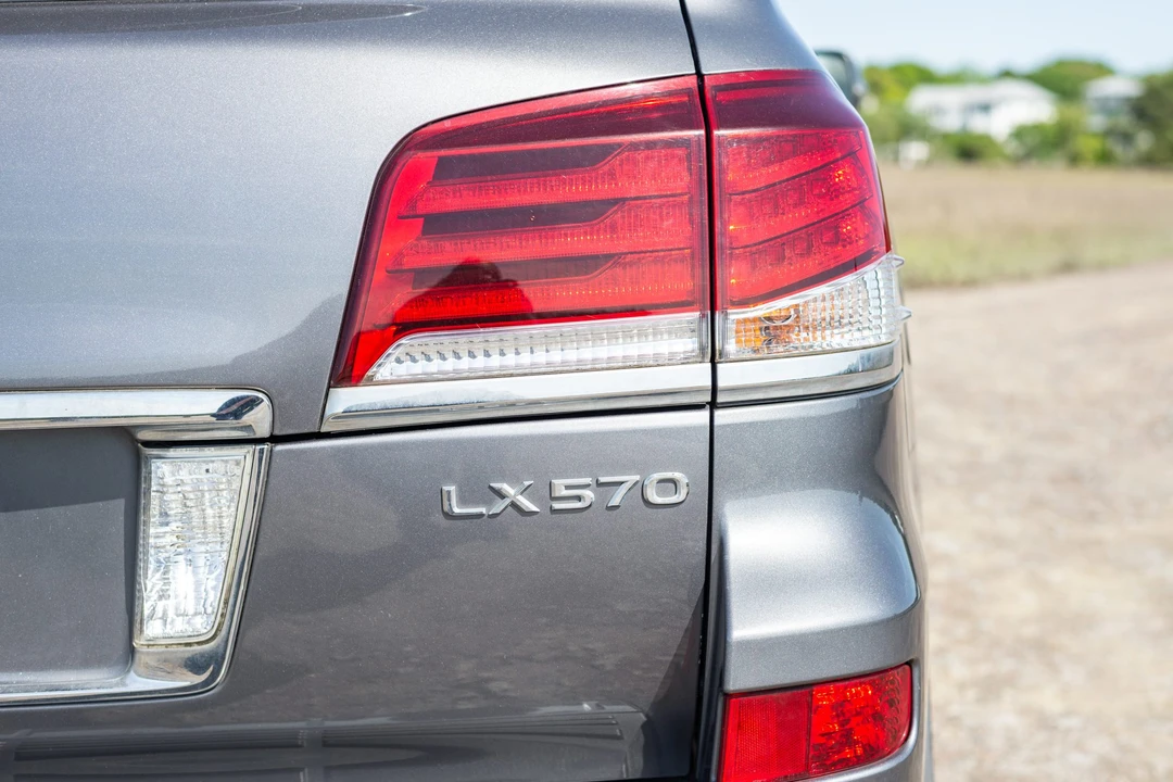 2013 Lexus LX 3rd Gen - Image 12 of 31