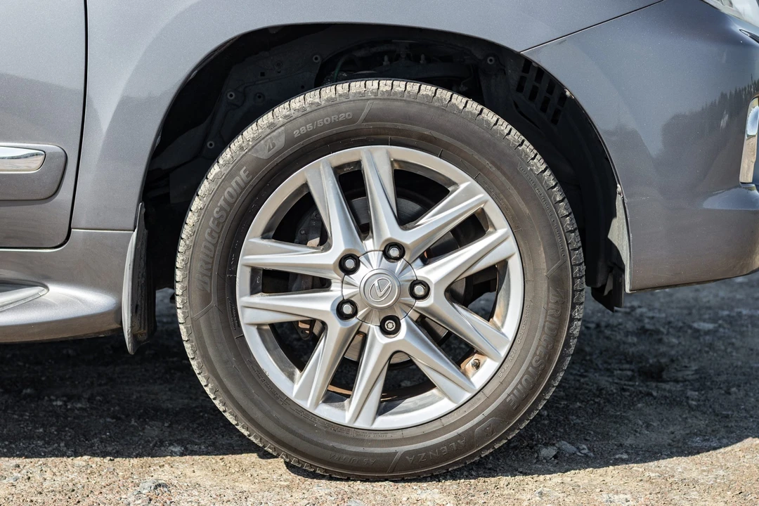 2013 Lexus LX 3rd Gen - Image 30 of 31