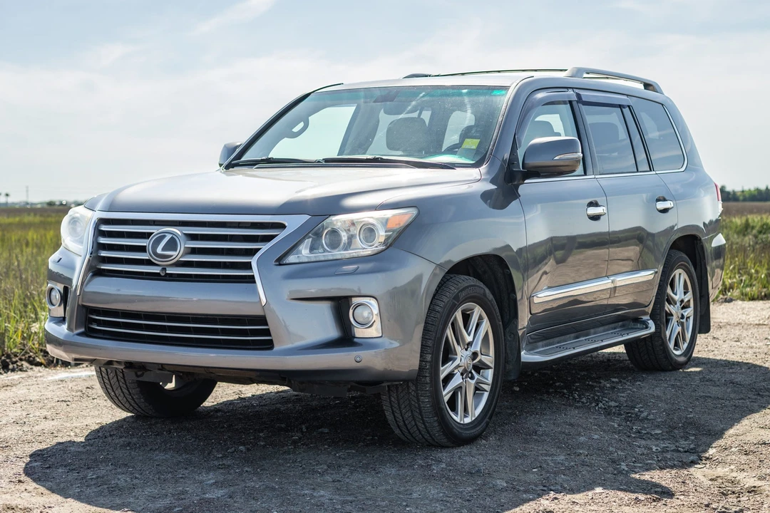 2013 Lexus LX 3rd Gen - Image 8 of 31