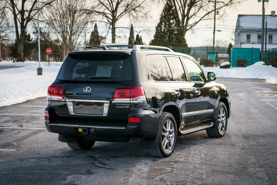 2013 Lexus LX 3rd Gen - Image 16 of 31