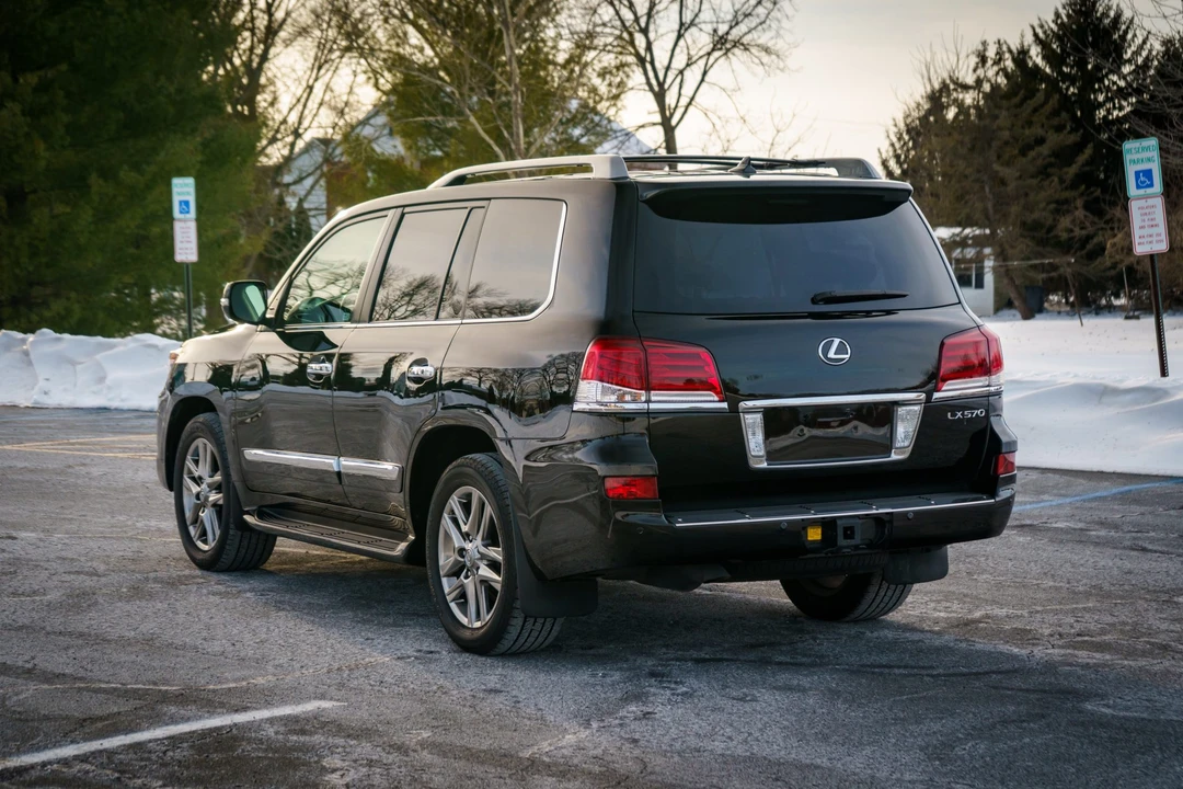 2013 Lexus LX 3rd Gen - Image 12 of 31