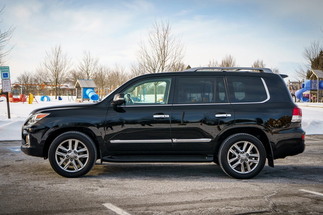 2013 Lexus LX 3rd Gen - Image 9 of 31