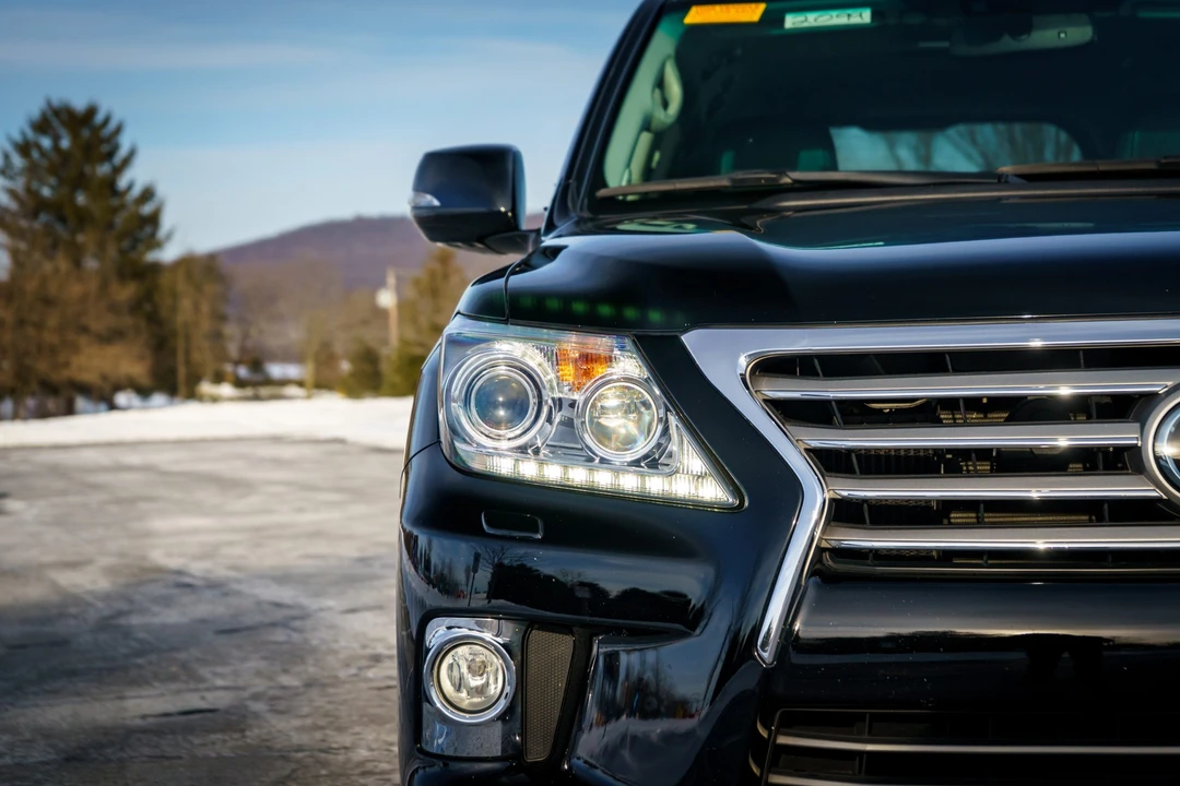 2013 Lexus LX 3rd Gen - Image 19 of 31