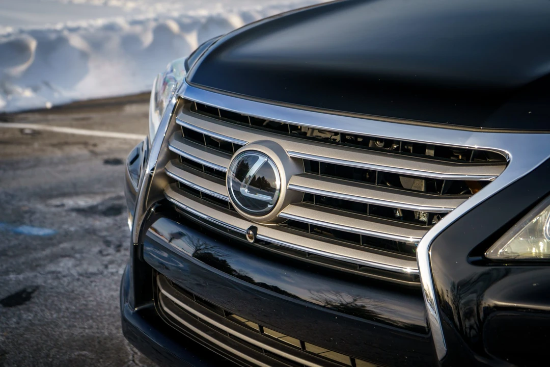 2013 Lexus LX 3rd Gen - Image 25 of 31