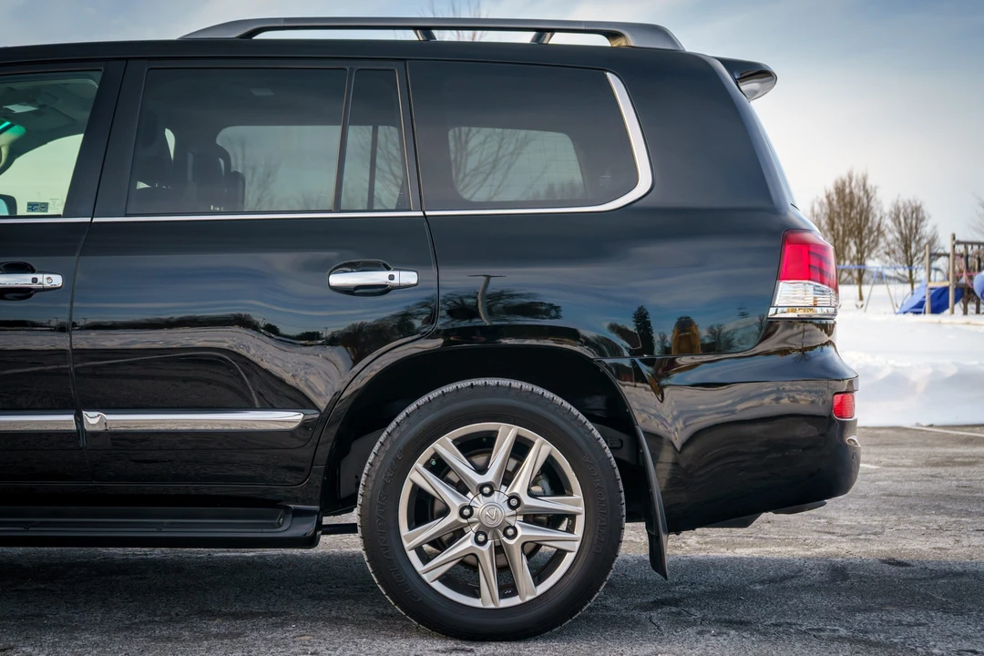 2013 Lexus LX 3rd Gen - Image 30 of 31